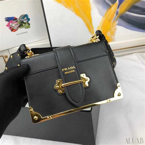 cahier prada replica